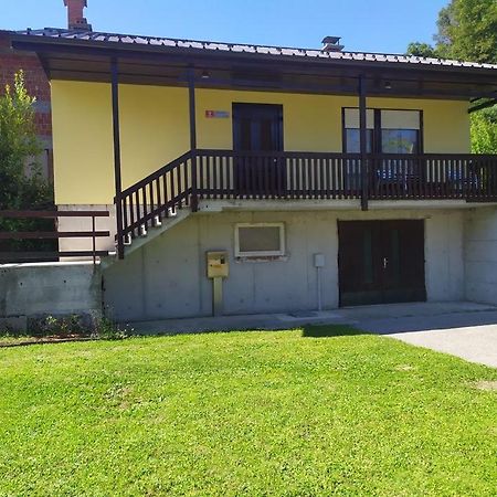 Hisa Belin Villa Podbela Bagian luar foto